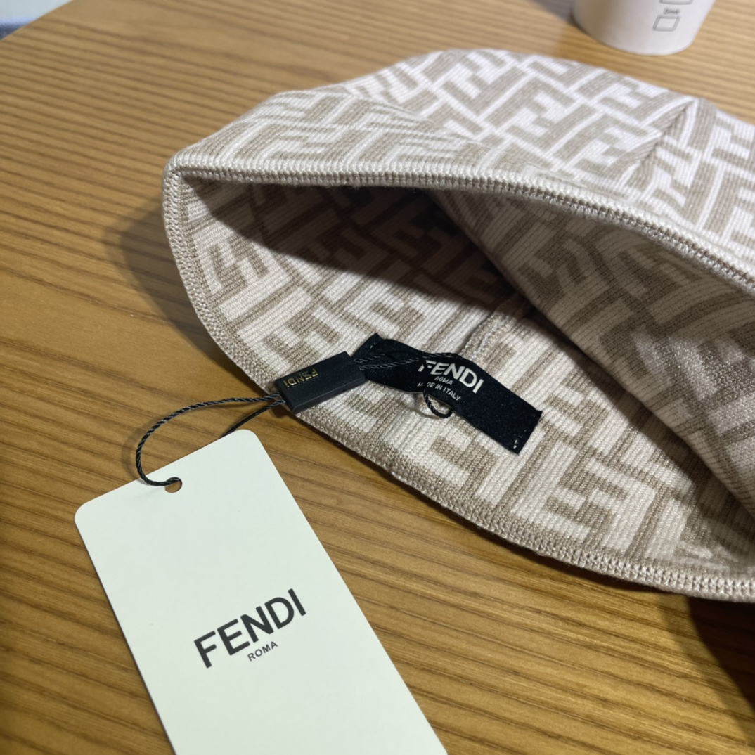 Gorra Regalo Fendi 1007