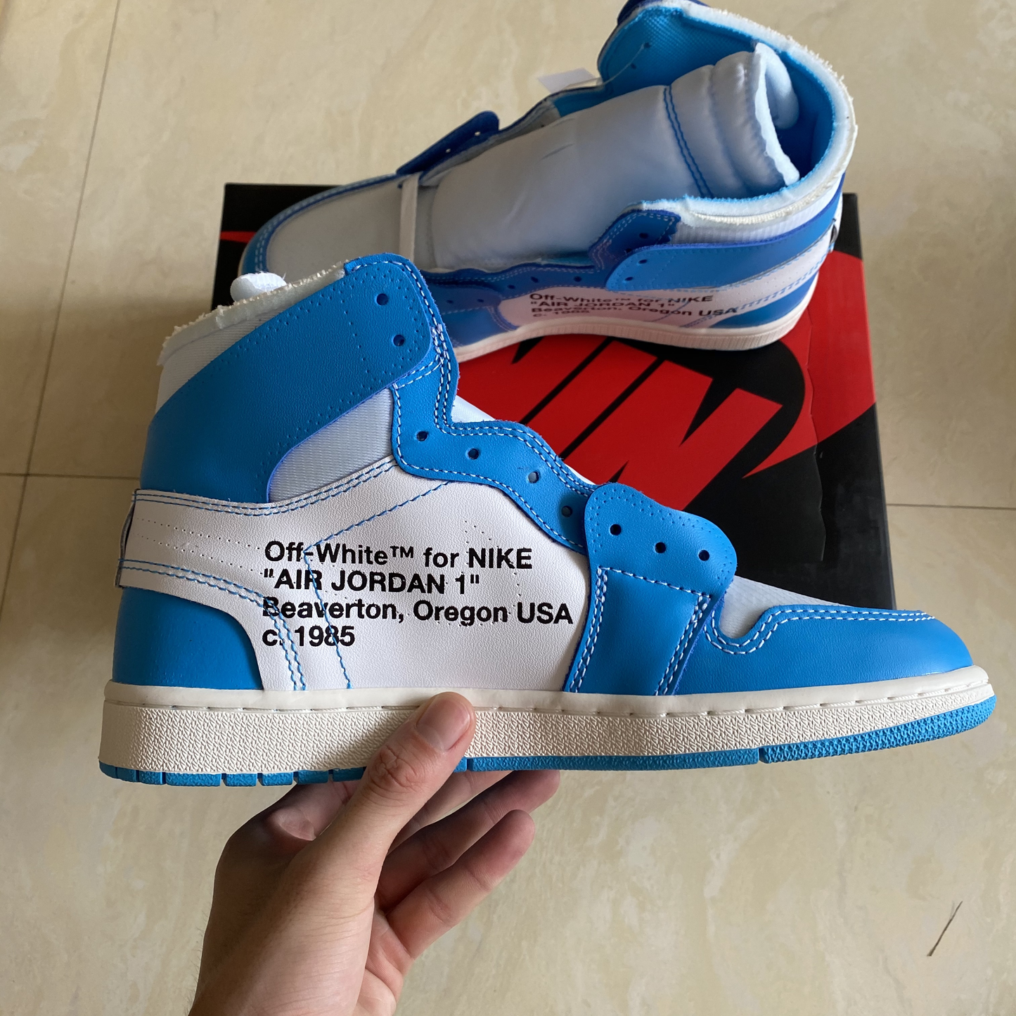 Off-White x Air Jordan 1 UNC